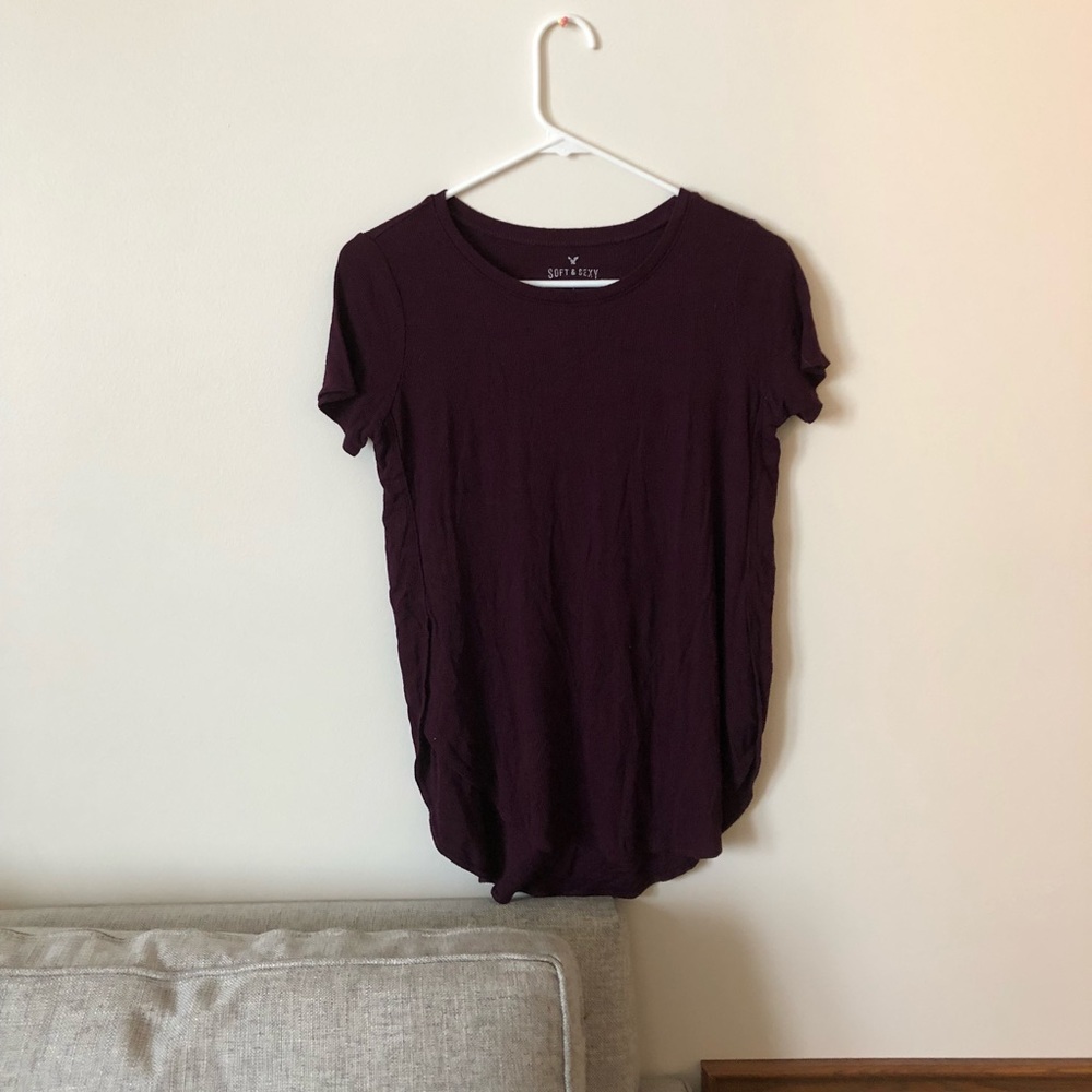 American eagle scoop bottom tee shirt